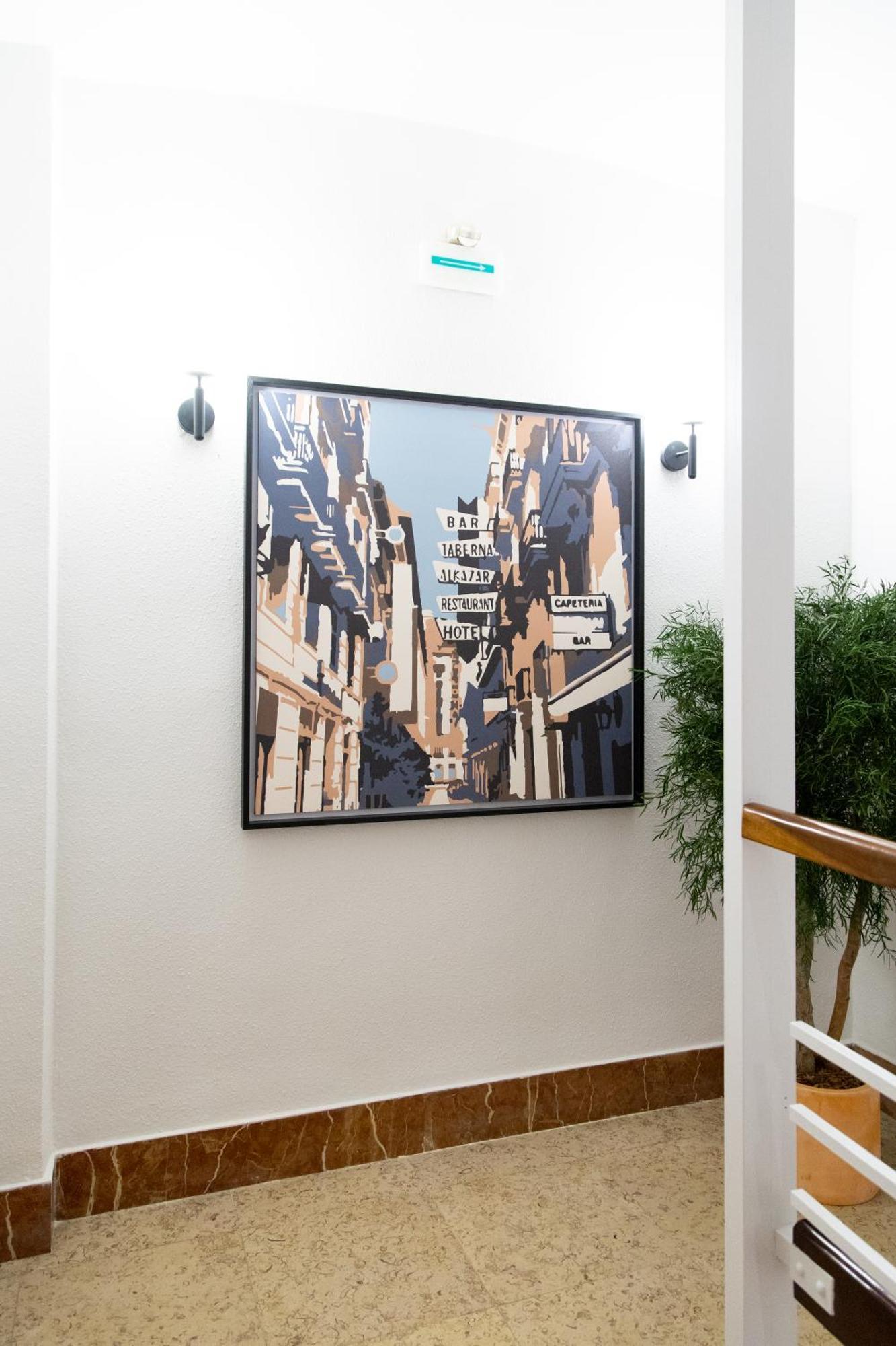 Hotel Alkazar Valencia Bagian luar foto