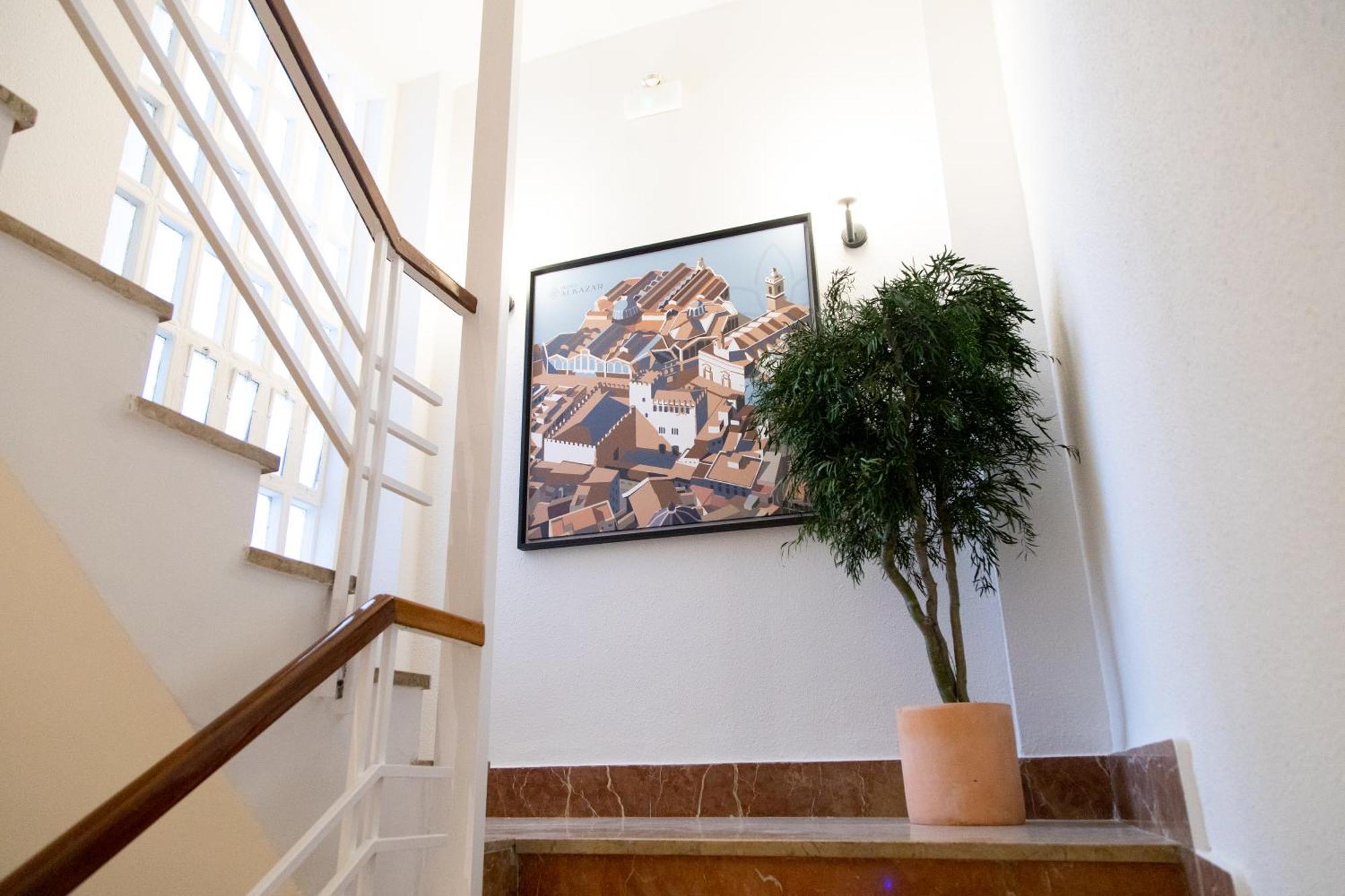 Hotel Alkazar Valencia Bagian luar foto