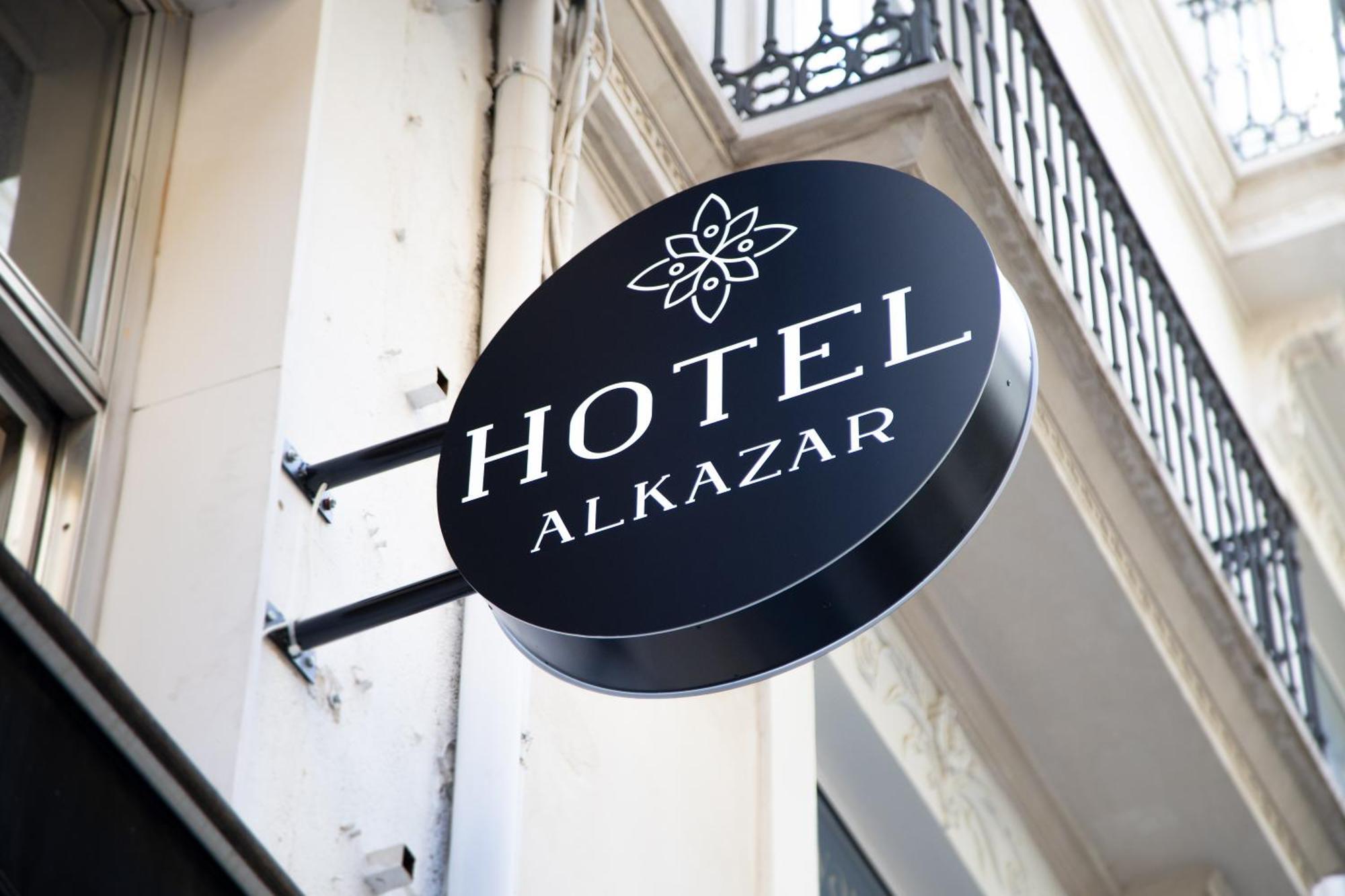 Hotel Alkazar Valencia Bagian luar foto